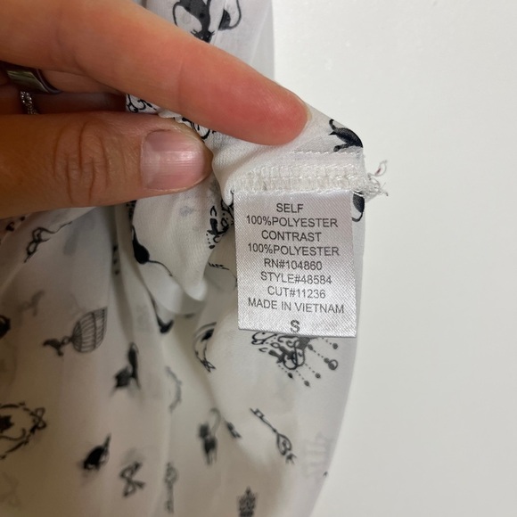 Chloe K Womens Sleeveless Black Cat Sheer Blouse M Cat Lady Top Career Casual - Picture 3 of 11